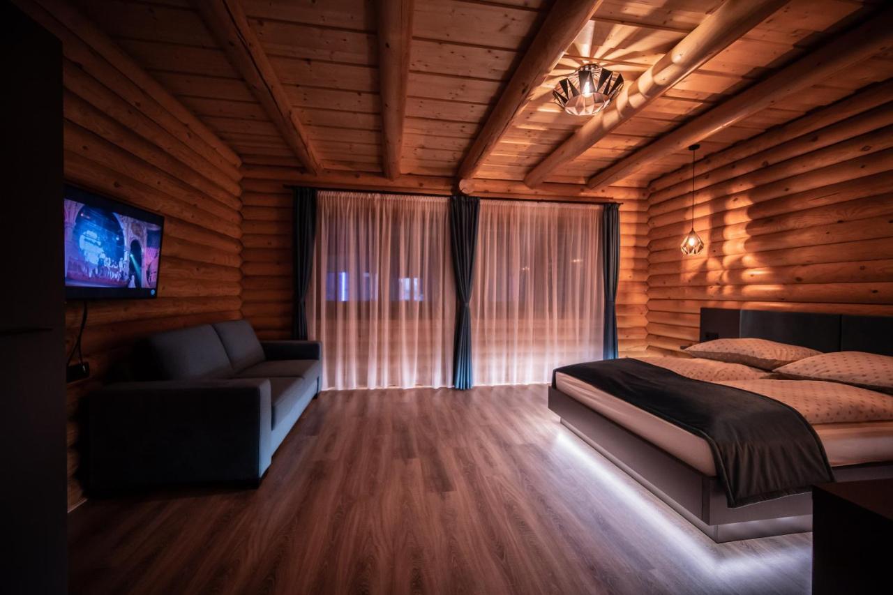 Mitosz Apartman Gyomaendrőd Εξωτερικό φωτογραφία
